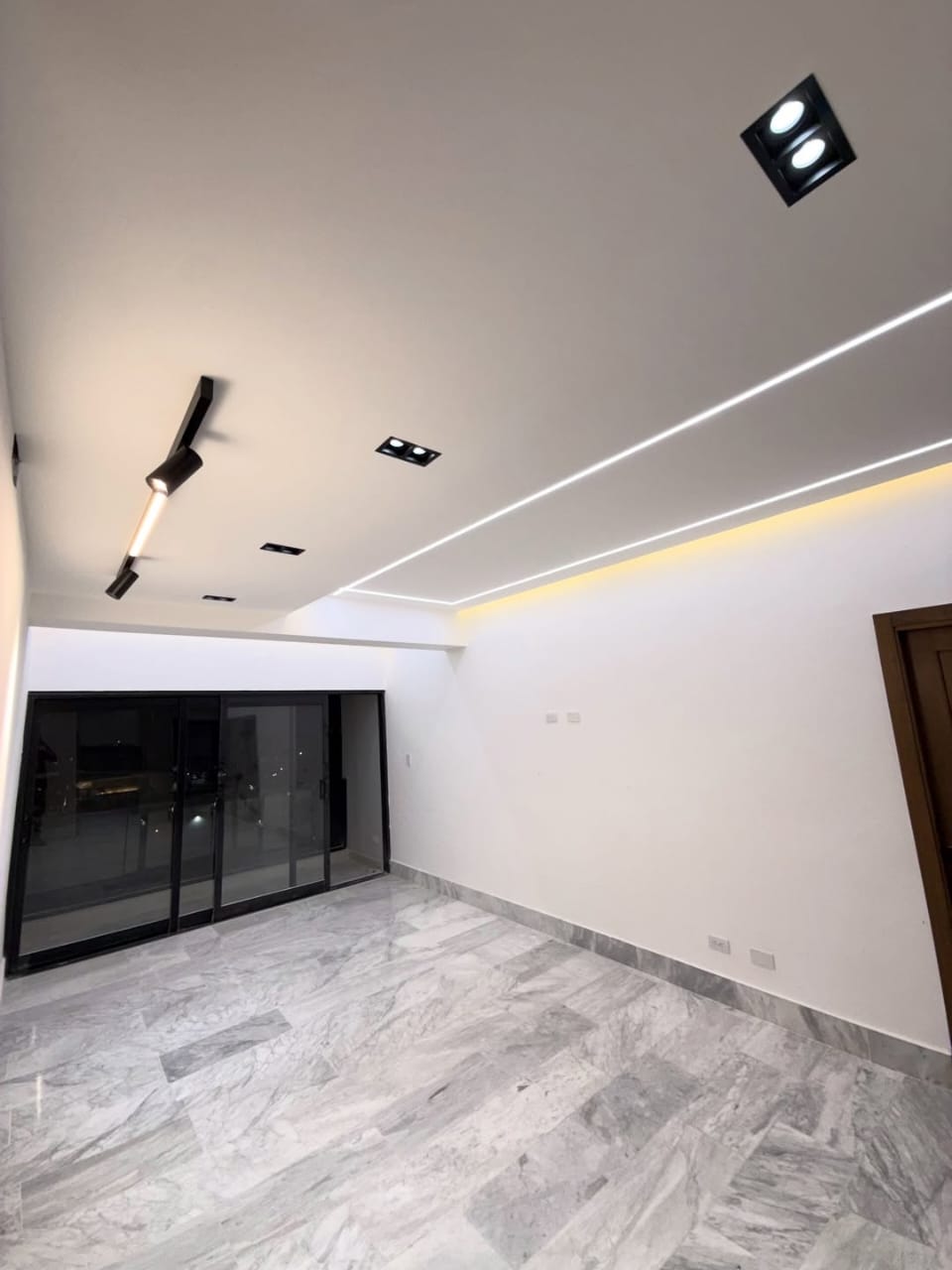 Home whatsapp image 2026 01 12 at 20.39.38 (1)